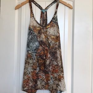 Women’s large tank